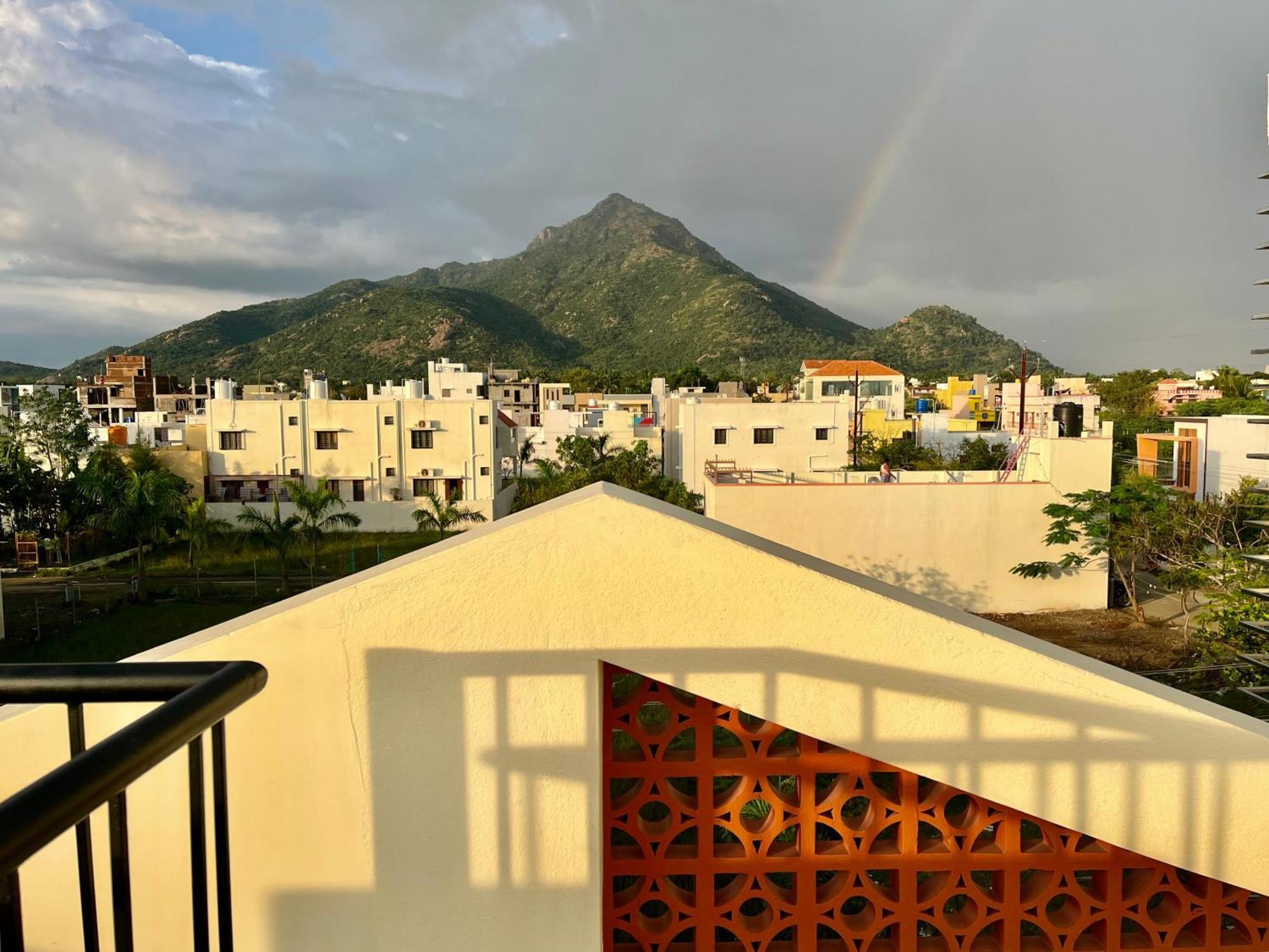 Guru Home Stay Near Sri Ramanasramam Tiruvannāmalai Zewnętrze zdjęcie